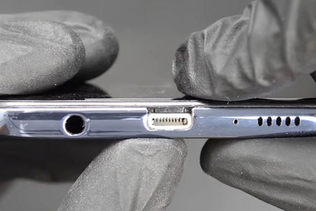 No es broma, han añadido el conector Lightning a un smartphone Android
